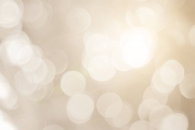Noel kar ışıkları üzerinde arka plan bulanık. Tasarım etkisi odak mutlu tatil partisi parlayan sıcak parlama bulanıklık gece ışık gri yıl Beyaz doku duvar kağıdı bokeh güneş yıldız parlak yumuşak düz.
