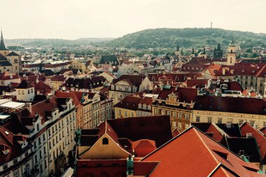 Eski Prag kiremitli çatıları