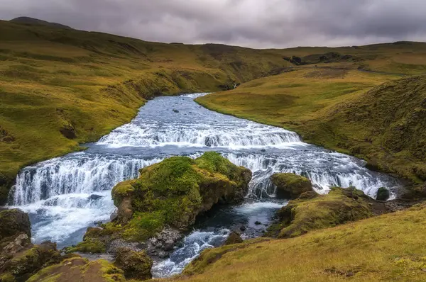 İzlanda'daki şelaleler