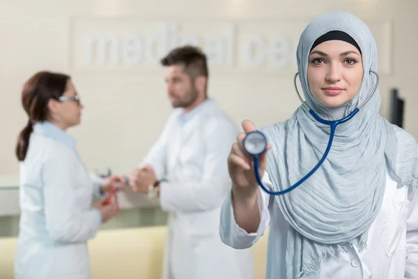 Doctor woman showing stethoscope. — Stock Photo, Image