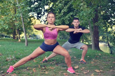 Çift jogging önce germe 