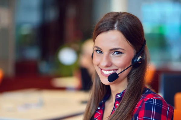 Successful business woman working at the office — Stock Photo, Image