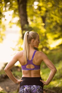 Doğa Dengeleme kadın uygulamaları 