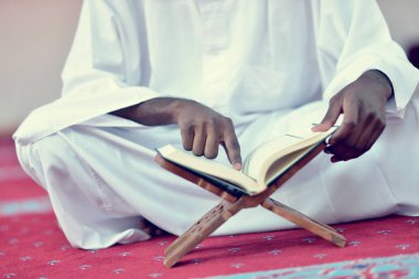 Tanrı'ya dua Afrika Müslüman erkek