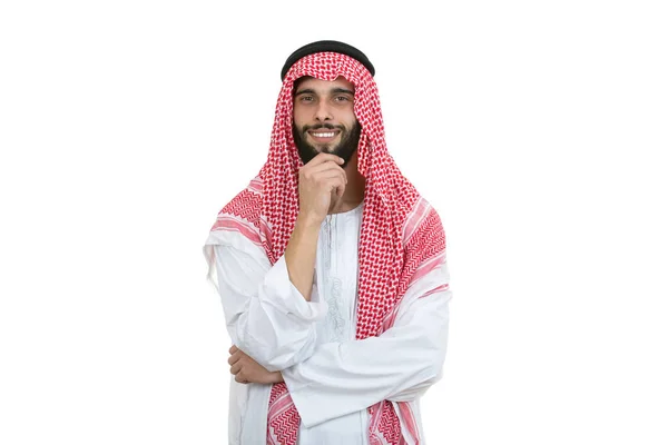 Homem árabe posando feliz com braços dobrados — Fotografia de Stock