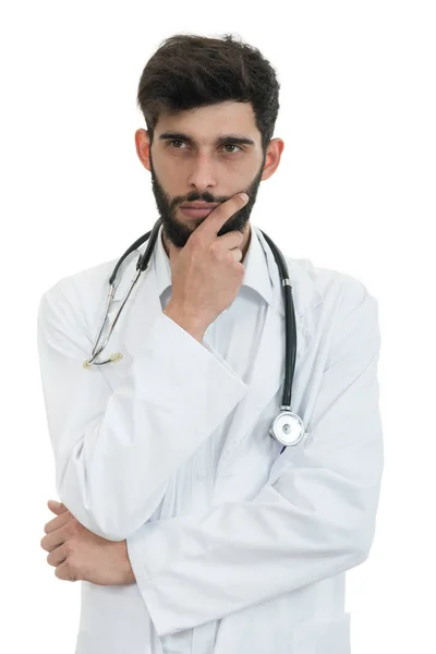 Unga läkare tittar allvarligt — Stockfoto