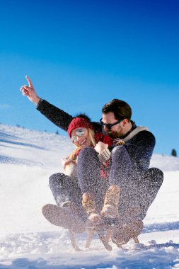 Kışın halletme genç Çift 