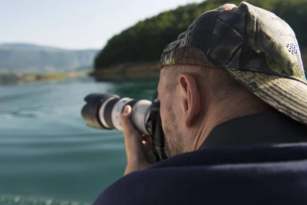 Fotografo in natura scattare foto — Foto Stock