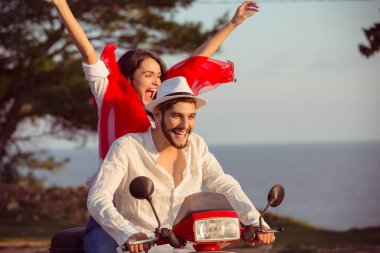 Yakışıklı ve genç kadın seyahat