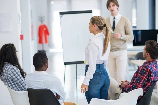 Business people having presentation — Stock Photo, Image