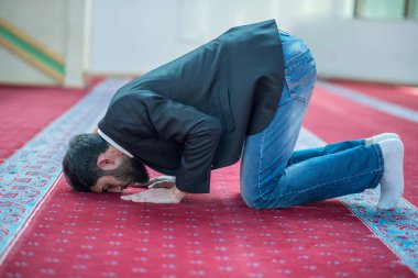 Müslüman Arapça adam dua