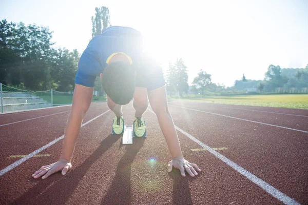 Sprinter auf der Laufstrecke — Stockfoto