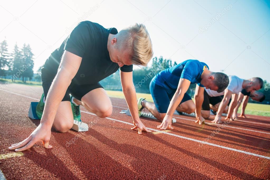 Runners preparing for race 