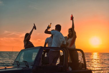 İnsanlar eğlenmek Cabrio araba