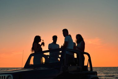 İnsanlar eğlenmek Cabrio araba