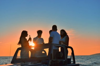 İnsanlar eğlenmek Cabrio araba