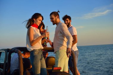 İnsanlar eğlenmek Cabrio araba