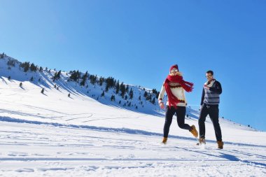 Eğleniyor çift yokuş aşağı çalışan