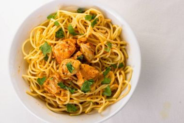 Spagetti makarna plaka