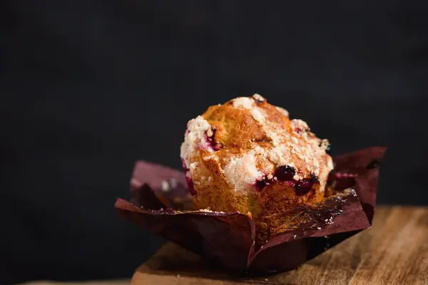 Brusinek a rozinek muffin — Stock fotografie