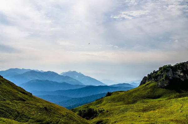 Montanhas, natureza, vértice, turismo, céu — Fotografia de Stock