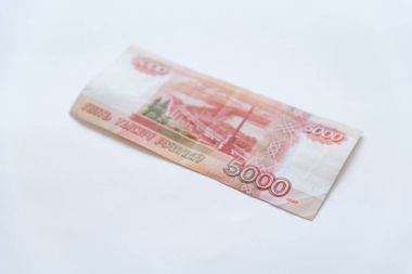 Para Rusya'da. Banknot beş bin ruble, arka plan, seçici odak.