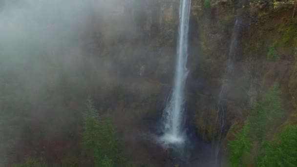 Luftschuss Mulnomah fällt oregon — Stockvideo