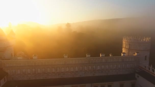 Luftaufnahme Morgengrauen Burg — Stockvideo