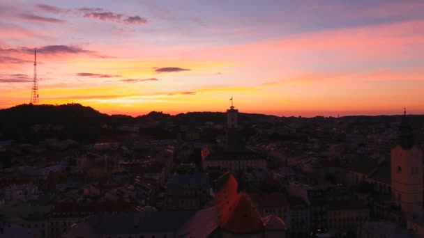 空中都市で夜明けを撮影 — ストック動画