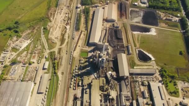 Usine de tir aérien ciment — Video