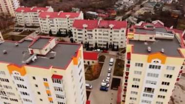 Şehirde panoramik hava görüntüsü