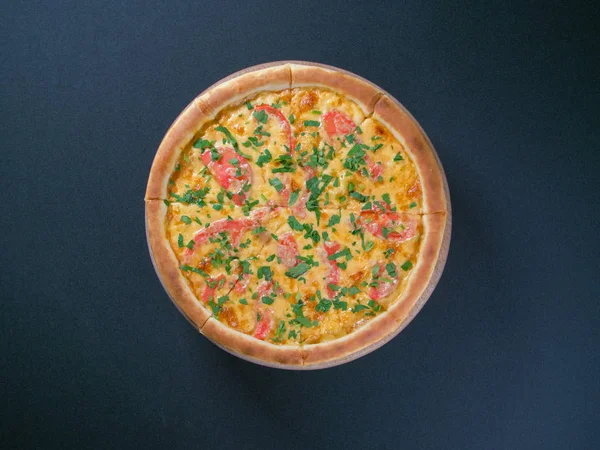Étterem ízletes pizza táblán Jogdíjmentes Stock Képek