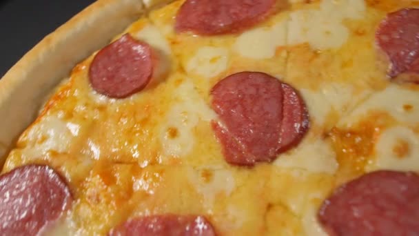 Ralentir Mouvement Fermer Pizza Savoureuse — Video