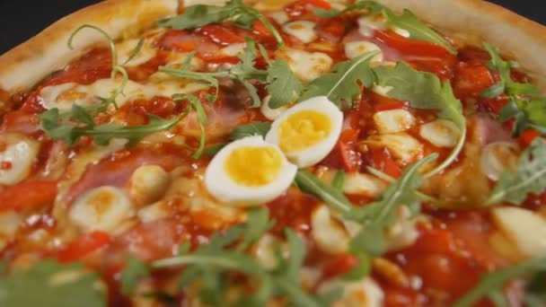 Zeitlupe Nahaufnahme Leckere Pizza — Stockvideo
