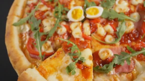 Zeitlupe Nahaufnahme Leckere Pizza — Stockvideo