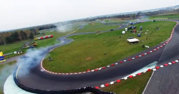 Luchtfoto Van Driftbaan — Stockvideo