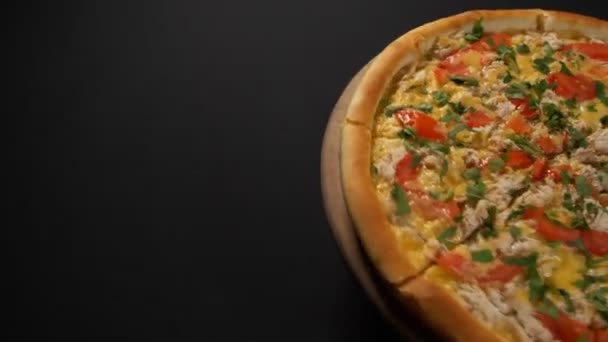 Vista Cerca Sabrosa Pizza — Vídeo de stock