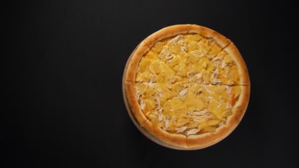 Yakın Plan Lezzetli Pizza — Stok video