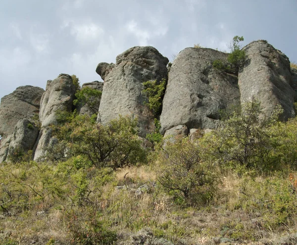 Rock Demerdzhi montanhas conto de fadas Crimeia — Fotografia de Stock