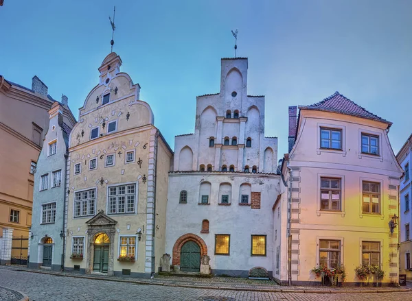Üç kardeş, bir küme eski şehirde, Riga ortaçağ evlerin.