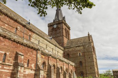 Kirkwall, Orkney, İngiltere 'deki 12. yüzyıl Romanesk Aziz Magnus katedrali