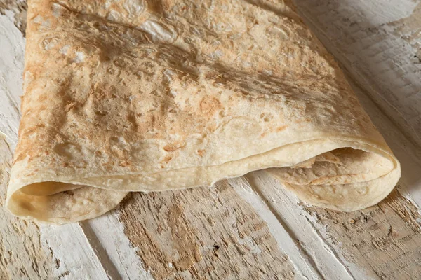 Único Pão Branco Fino Pita Pão Feito Farinha Água Encontra — Fotografia de Stock