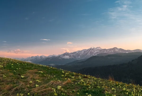 Chaînes Montagnes République Karachay Cherkess Avec Des Nuages Coucher Soleil — Photo
