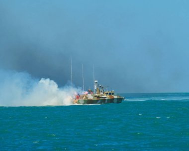 Sivastopol, Kırım, Ukrayna 07.29.2017. Karadeniz 'deki askeri tatbikatlarda savaş gemileri.
