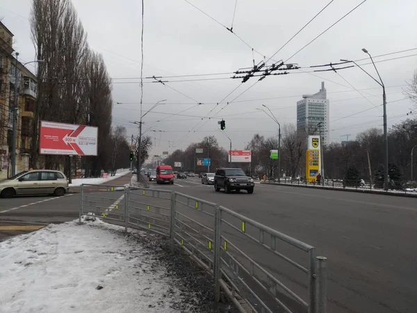 Kyjev, Vozduhoflotsky Avenue, zima — Stock fotografie