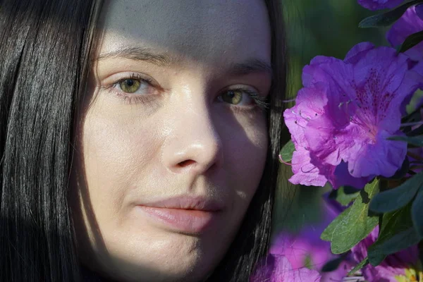 Portrait of young woman, face — Φωτογραφία Αρχείου