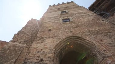 Günbatımı ile Lviv büyük duvar