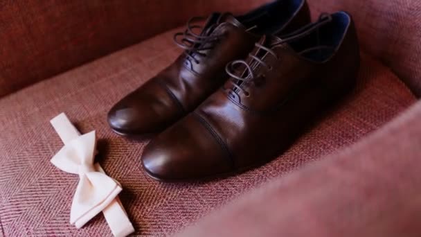 Mens shoes and tie — Stock Video