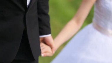 Gelin ve damat'ın bahçesinde