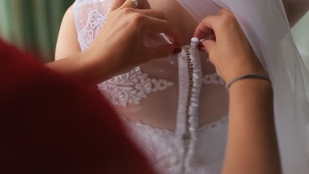 Noiva se preparando para a cerimônia de casamento . — Vídeo de Stock